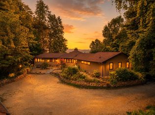 630 Smokey Vista Dr, Bryson City, NC 28713