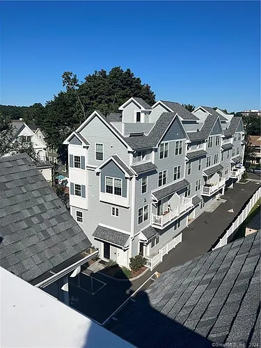20 3rd St #18 Photo 1