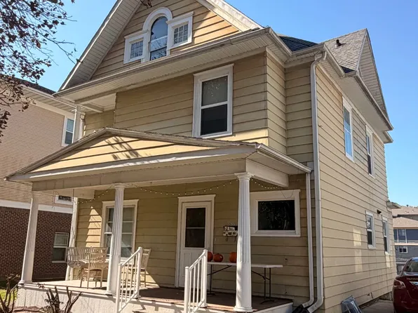 435 S Dodge St, Iowa City, IA 52240