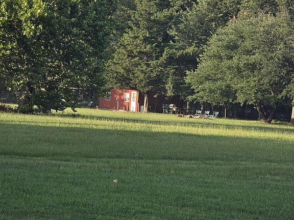front yard with plenty of parking