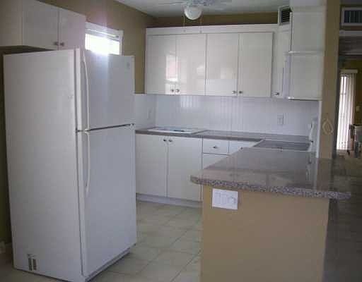 1st image of 57 Seville C #57