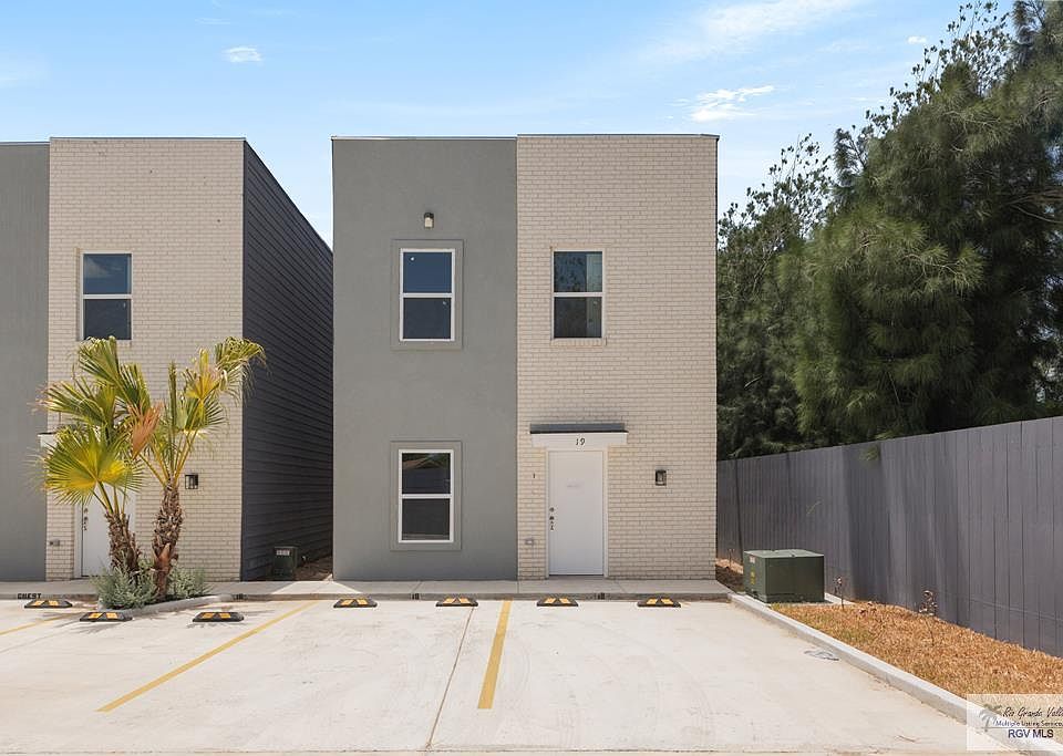 1st image of 2393 McAllen Rd #19