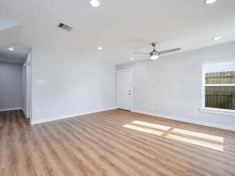 6615 Bacher St #B — Photo 7