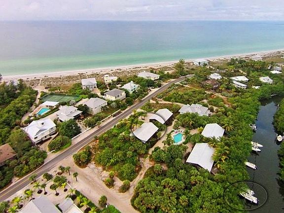 4th image of 170 N Gulf Blvd #2