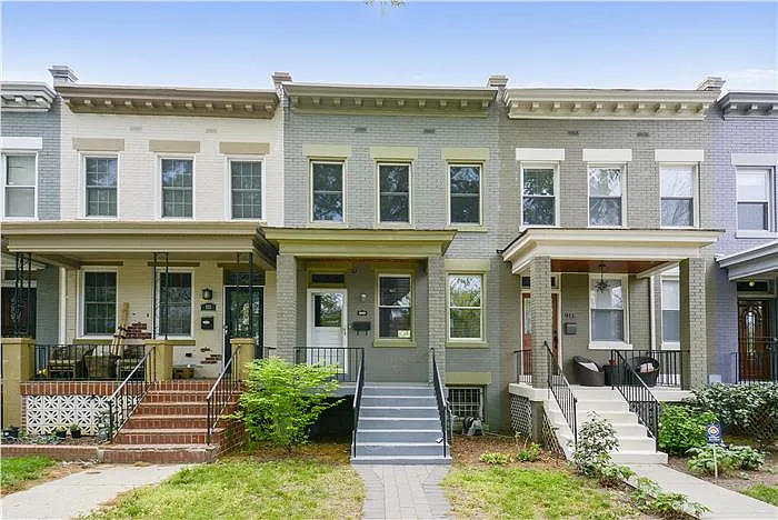 913 K St NE photo 1