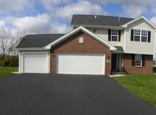 7563 Stanton Ave, Rockford, IL 61109