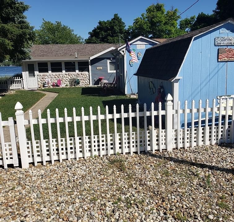 2nd image of 92961 Lakeshore Dr