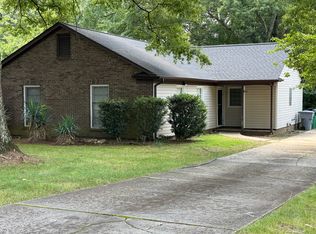 5841 Falstaff Dr, Charlotte, NC 28227