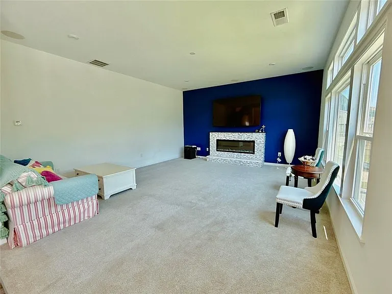 1810 Primrose Park Rd — Photo 9
