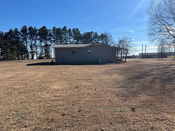 2nd image of 593 Sunny Hill Rd