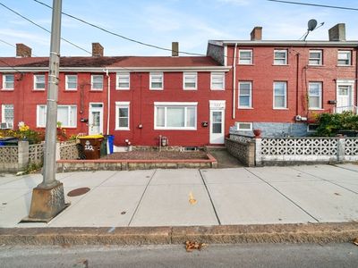 122 Broadway, Fall River, MA, 02721