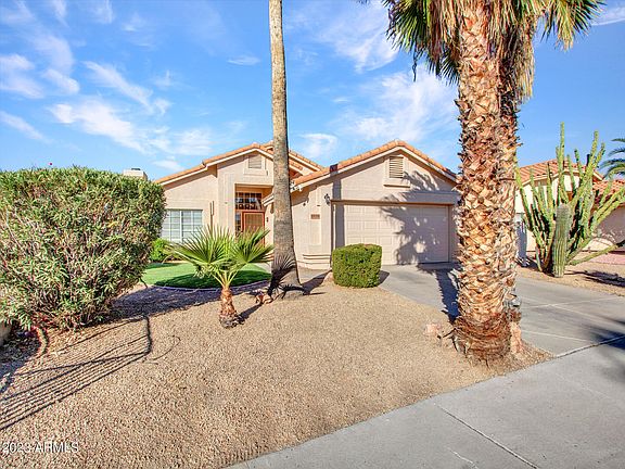 4th image of 8820 N 114TH Avenue