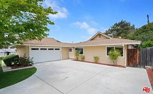2590 Scott Pl Photo 1