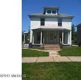 1st image of 429 Woodlawn St SE