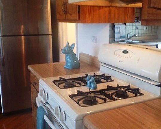 5th image of 1303 Woodside Ct Unit B2