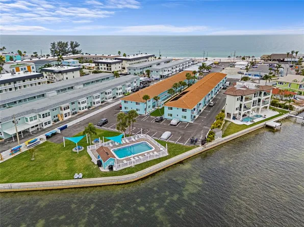 117 7th St N Unit 23, Bradenton Beach, FL 34217