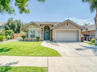 572 S Kenneth Ave, Kerman, CA 93630
