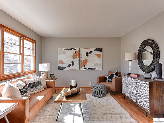 5th image of 1722 Maenner Dr