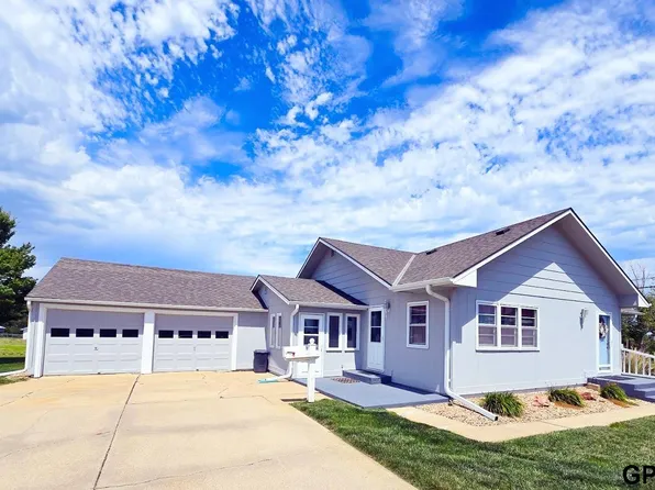 1615 K St, Fairbury, NE 68352