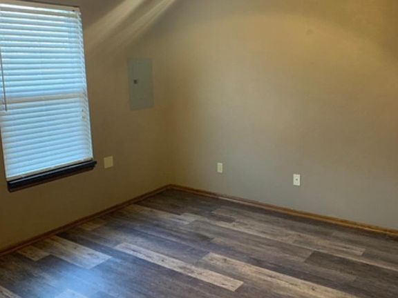 4th image of 1508 Forest Ridge Way