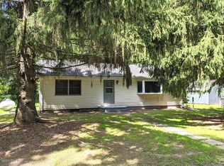 2840 Oak Forest Rd, Buchanan, MI 49107