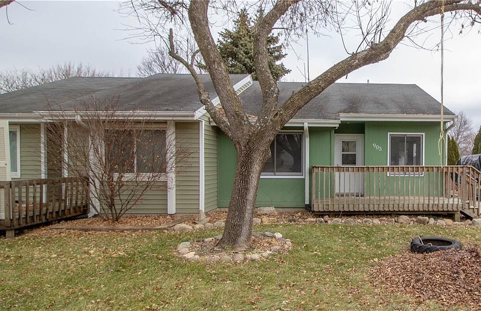 1st image of 905 Lyndale Dr #2