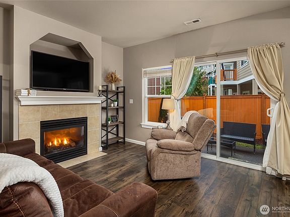 5th image of 4930 Diana Court SE