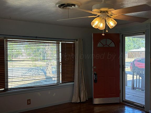 4th image of 513 N Sloan St