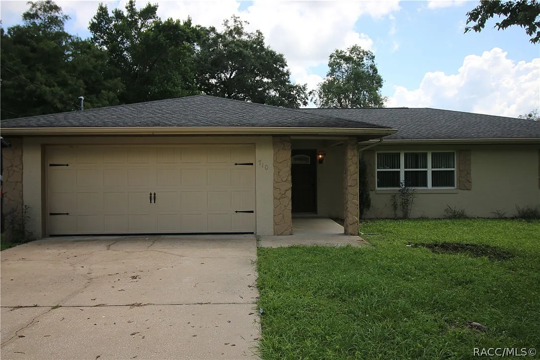 2 bed, 2.0 bath, 1710 sqft, $1,700 — Photo 1