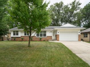 10905 W Derby Ave, Wauwatosa, WI 53225