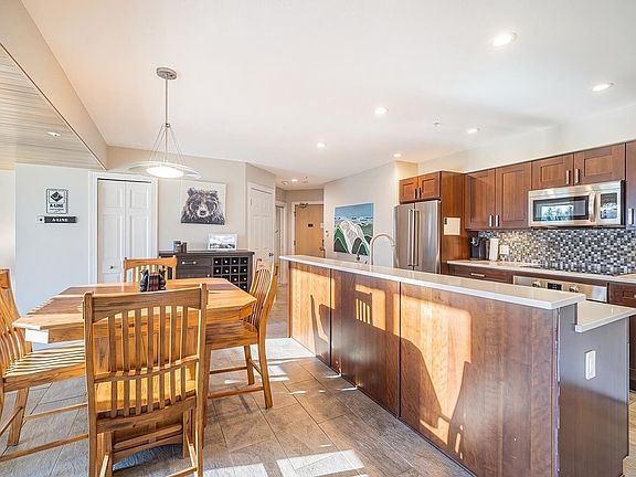 5th image of 3217 Blueberry Dr #203