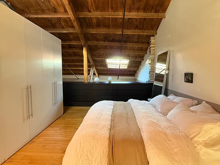 York St — Photo 25