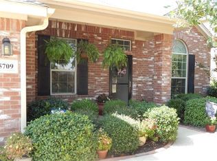 5709 Secco Dr, Fort Worth, TX 76179