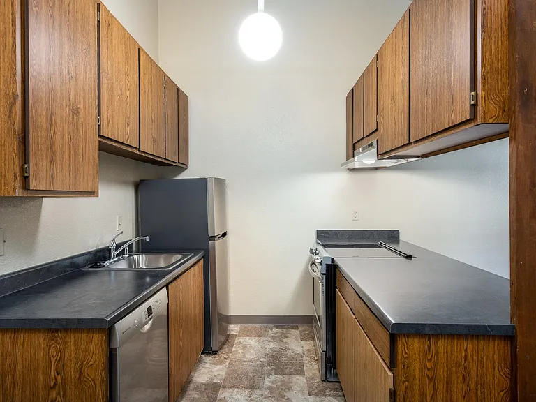 Coddingtown Mall Apartments — Photo 12