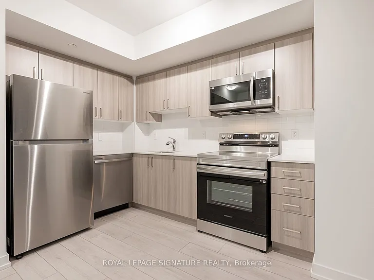 556 Marlee Ave #331 — Photo 4