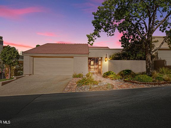 2nd image of 1015 Los Jardines Cir
