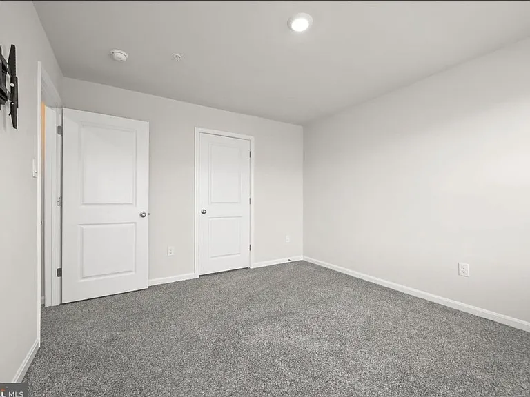 1944 Fauna Dr — Photo 24