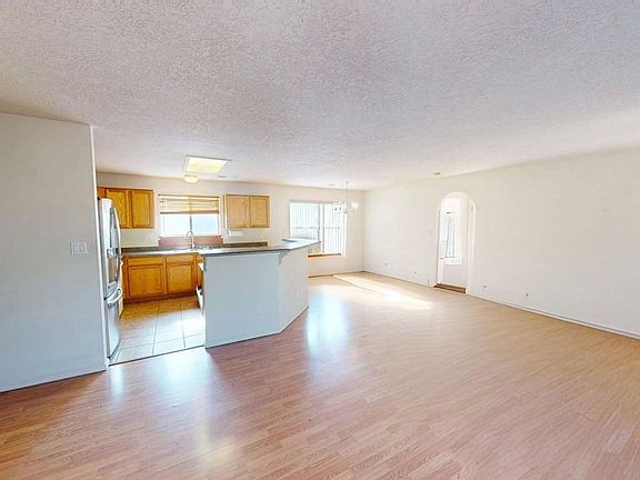 3rd image of 500 Rafael St
