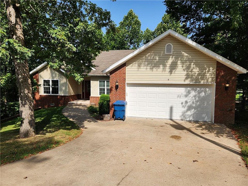 1st image of 4 Upwell Ln