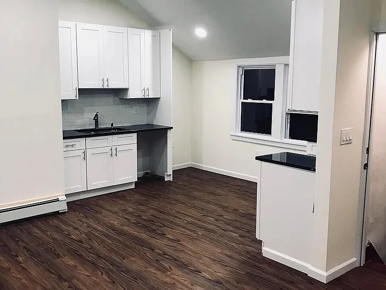 280 Broad St #3 — Photo 3