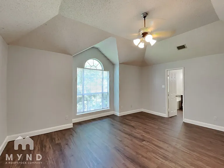 2616 Belmont Ct — Photo 11