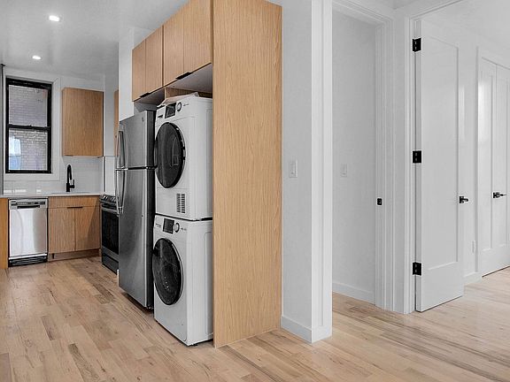 5th image of 740 W End Ave APT 82