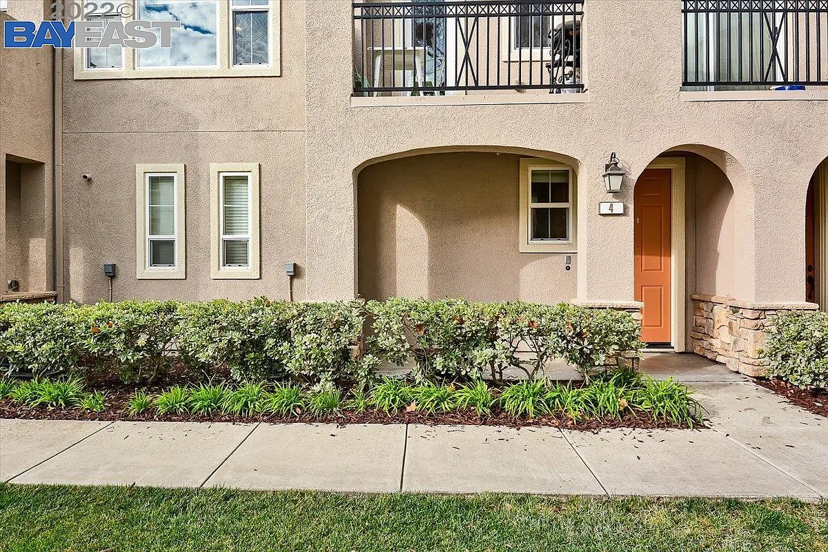 207 Heligan Ln photo 1