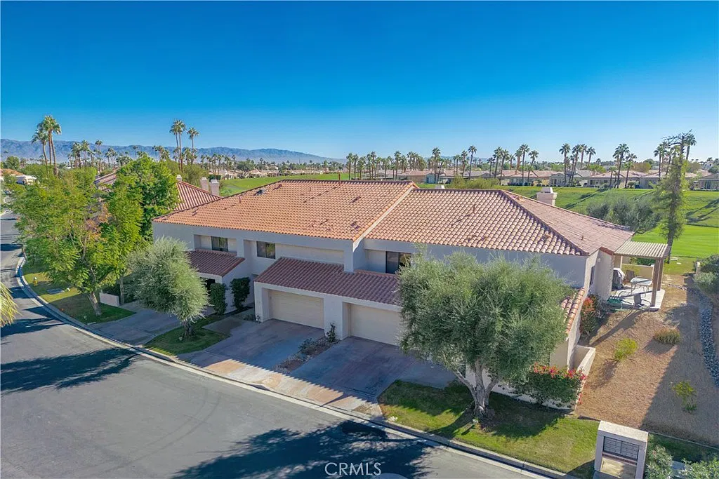 2 bed, 1555 sqft, $4,500 — Photo 3