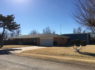 221 Choctaw Ave, Duke, OK 73532