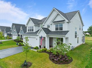 2724 Harbor Ct, Delavan, WI 53115