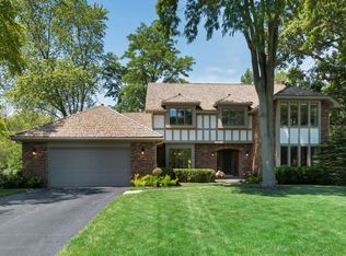 5 Mayfair Ln, Lincolnshire, IL