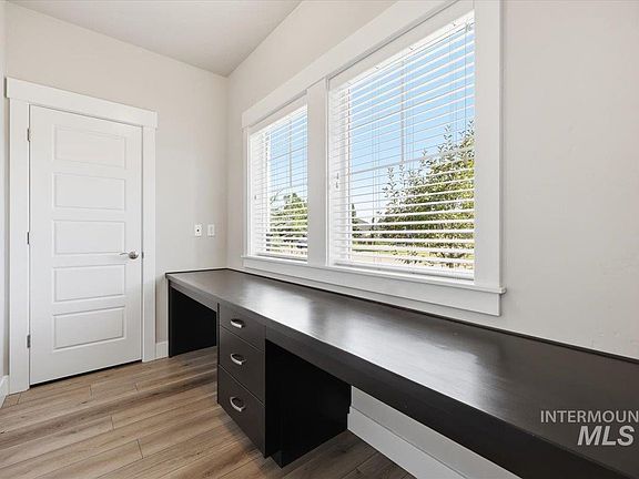 3rd image of 2195 E Hidcote St