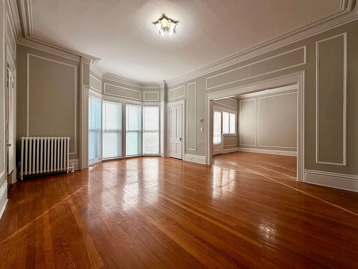 2 bed, 2.5 bath, 1800 sqft, $1,895 — Photo 2