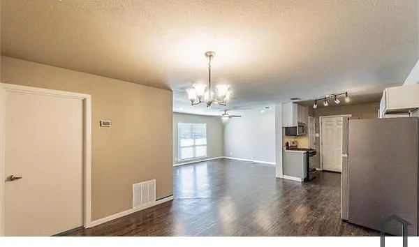 5419 Knoll Krest Dr — Photo 5